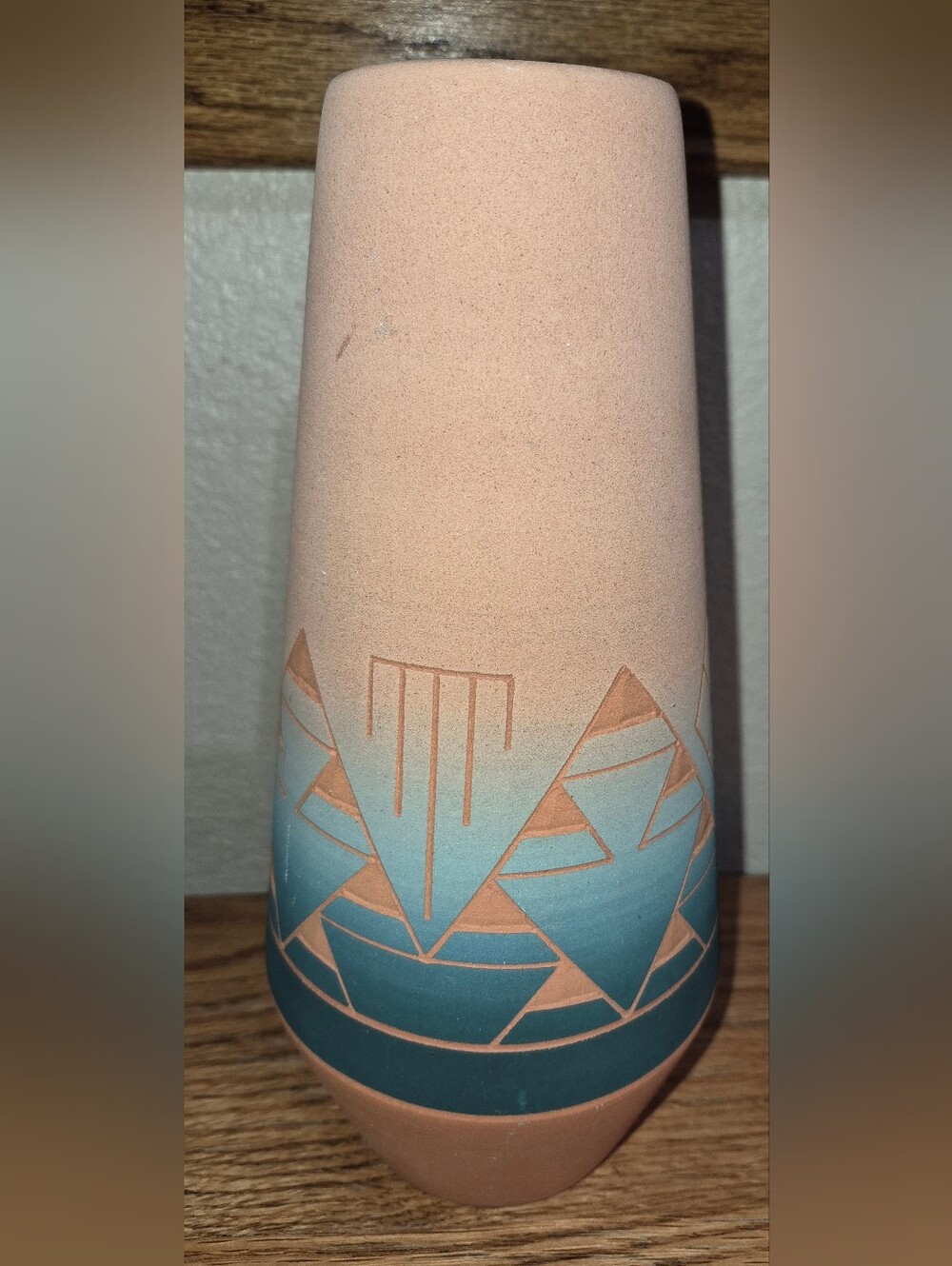 Vintage Sioux Nation Etched Terracota Vase, Cursive Signature On Bottom,High Elk - Picture 5 of 6